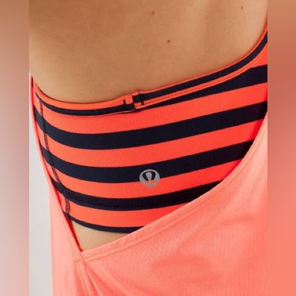 { Lululemon Athletica } No Limits Tank in Light Flare - Picture 3 of 15